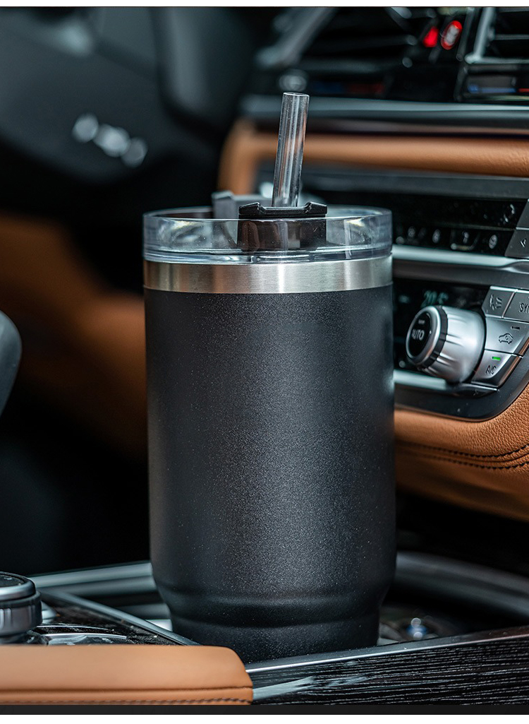 Mug With Lid and Straw